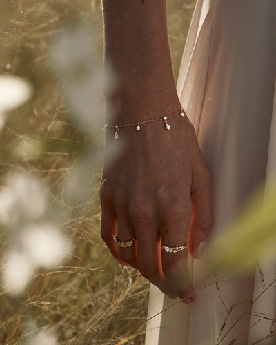 By Charlotte Bloom With Grace Ring, Gold