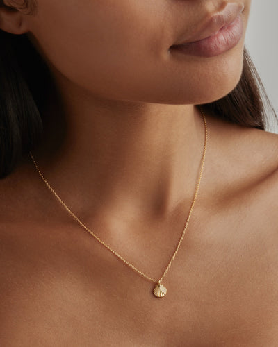 By Charlotte By the Shore Shell Necklace, Gold