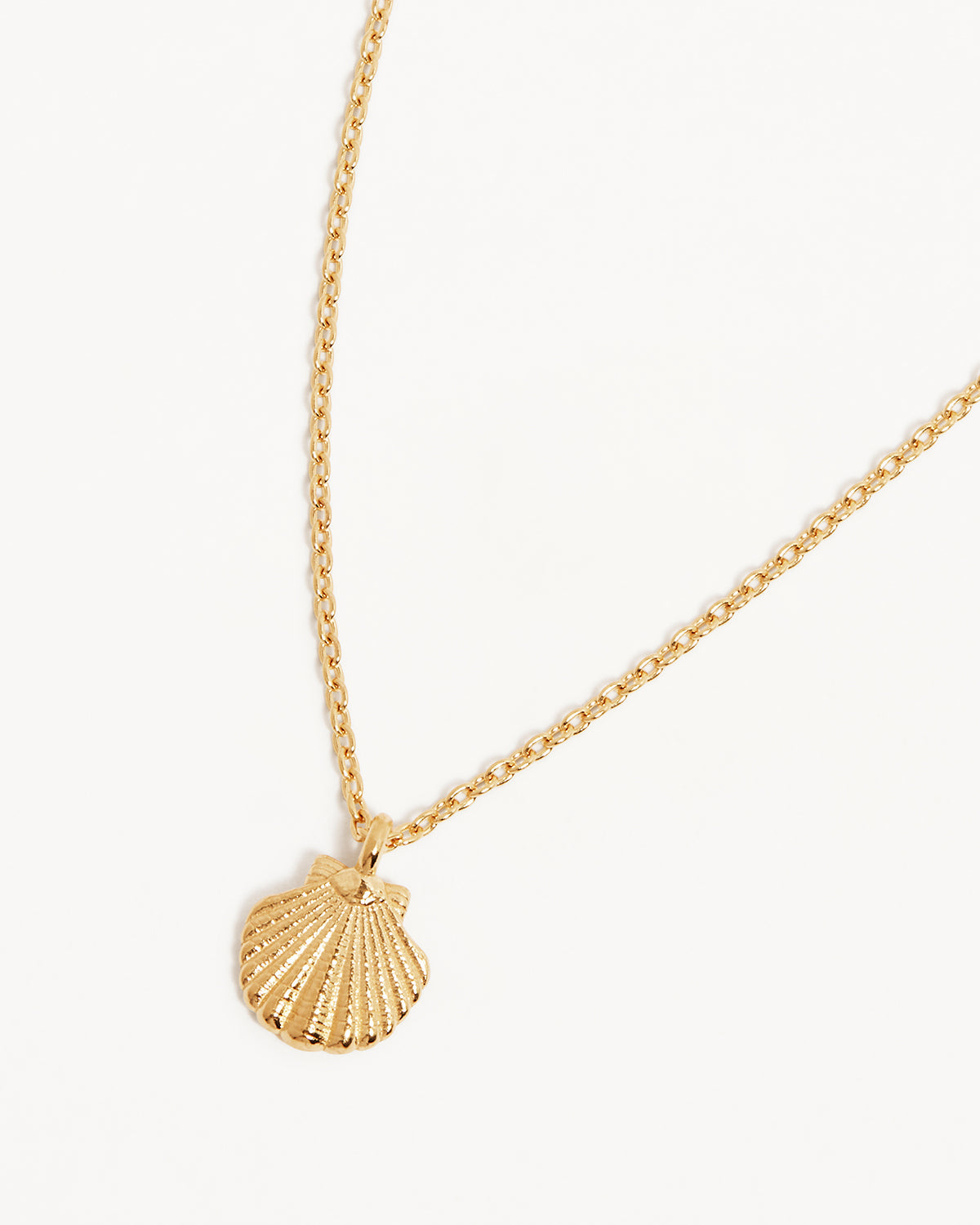 By Charlotte By the Shore Shell Necklace, Gold