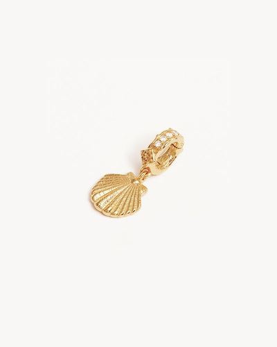 By Charlotte By the Shore Shell Pendant, Gold