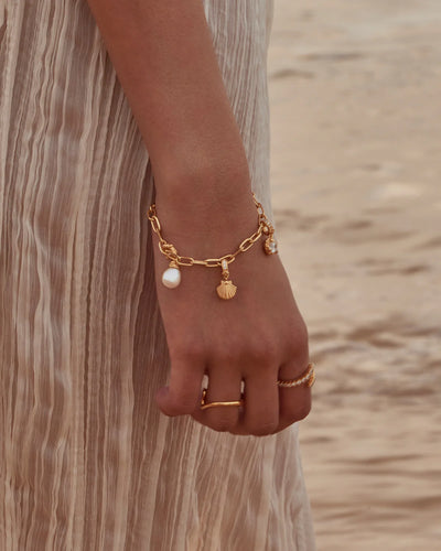By Charlotte Endless Tides Ring, Gold