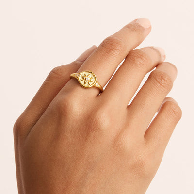 By Charlotte Live in Love Ring, Gold