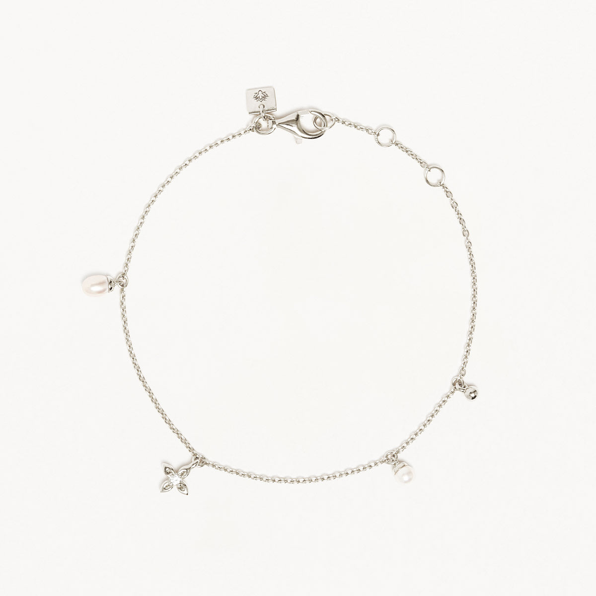 By Charlotte Live in Peace Bracelet, Silver