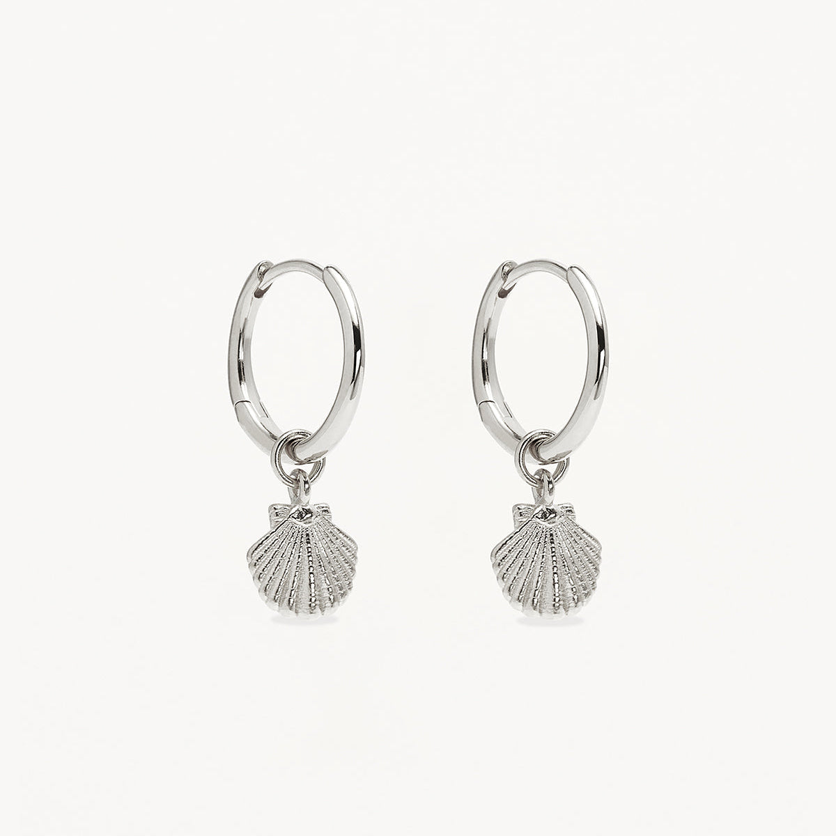 By Charlotte By the Shore Shell Hoops, Silver