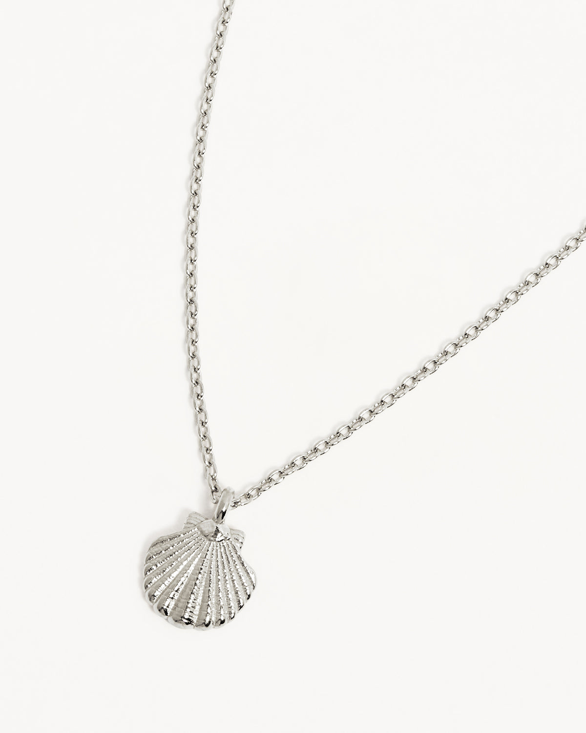 By Charlotte By the Shore Shell Necklace, Silver