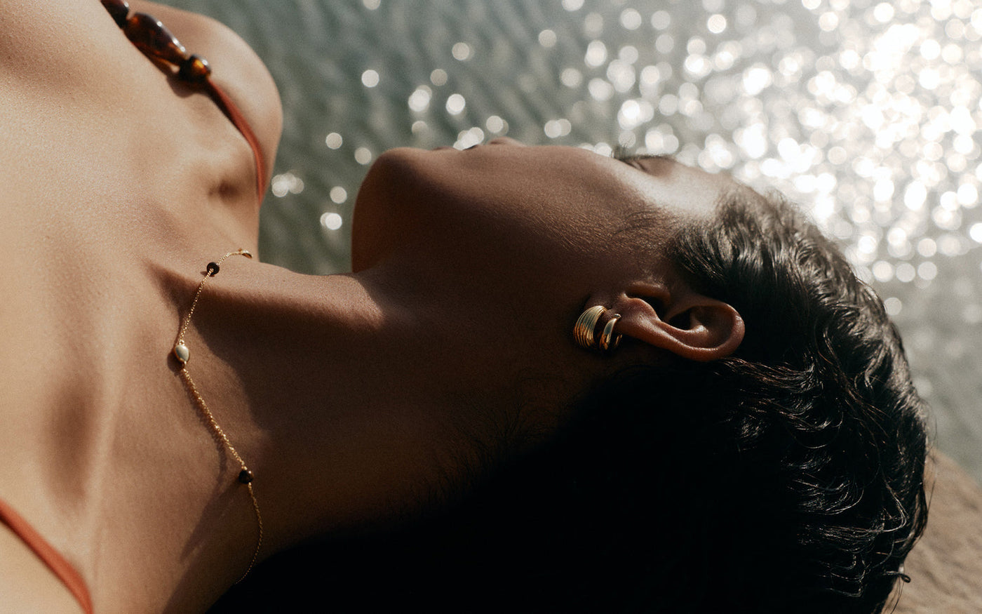 Kirstin Ash Glow Hoops Small, Gold