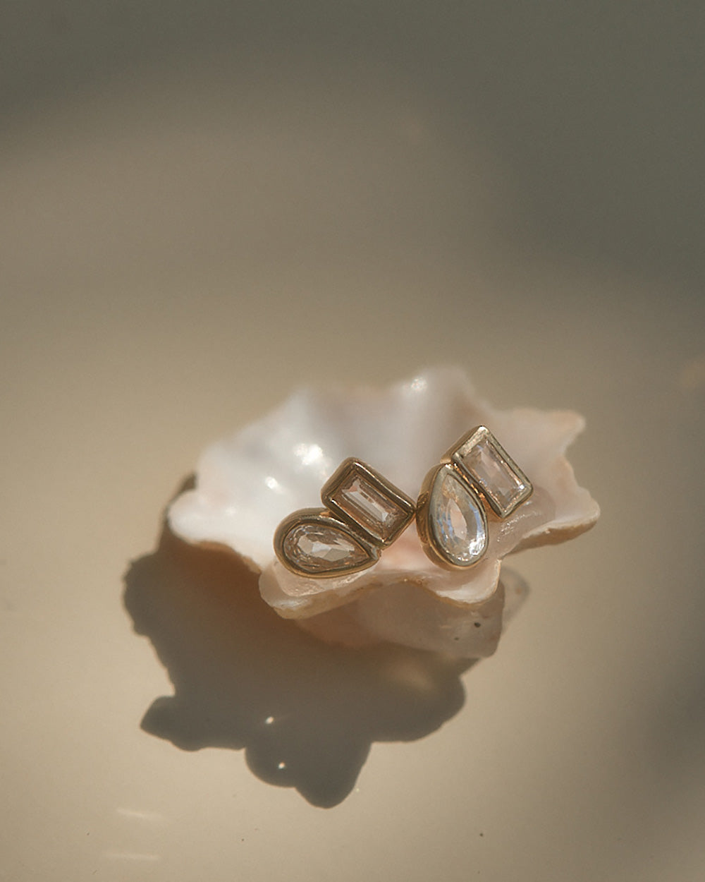 Kirstin Ash Place Studs, Gold