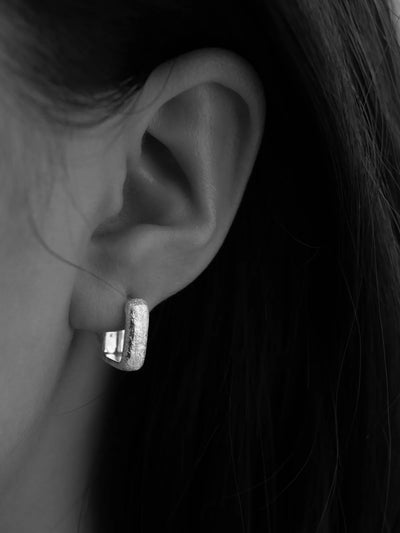 Temple of the Sun Alida Square Hoops, Silver