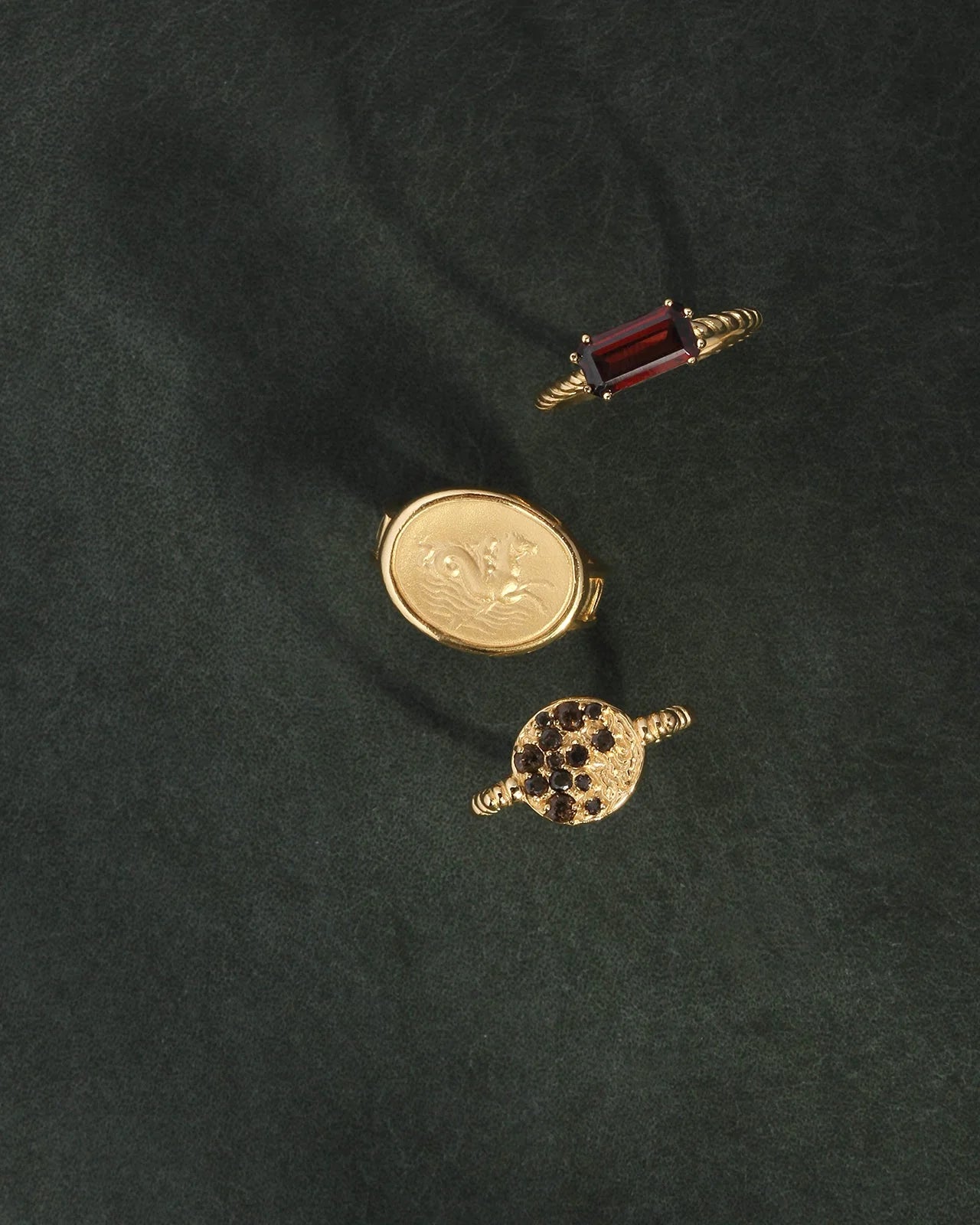 Temple of the Sun Ember Ring, Gold