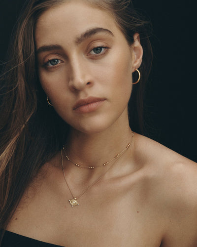 Temple of the Sun Reign Oval Necklace, Gold