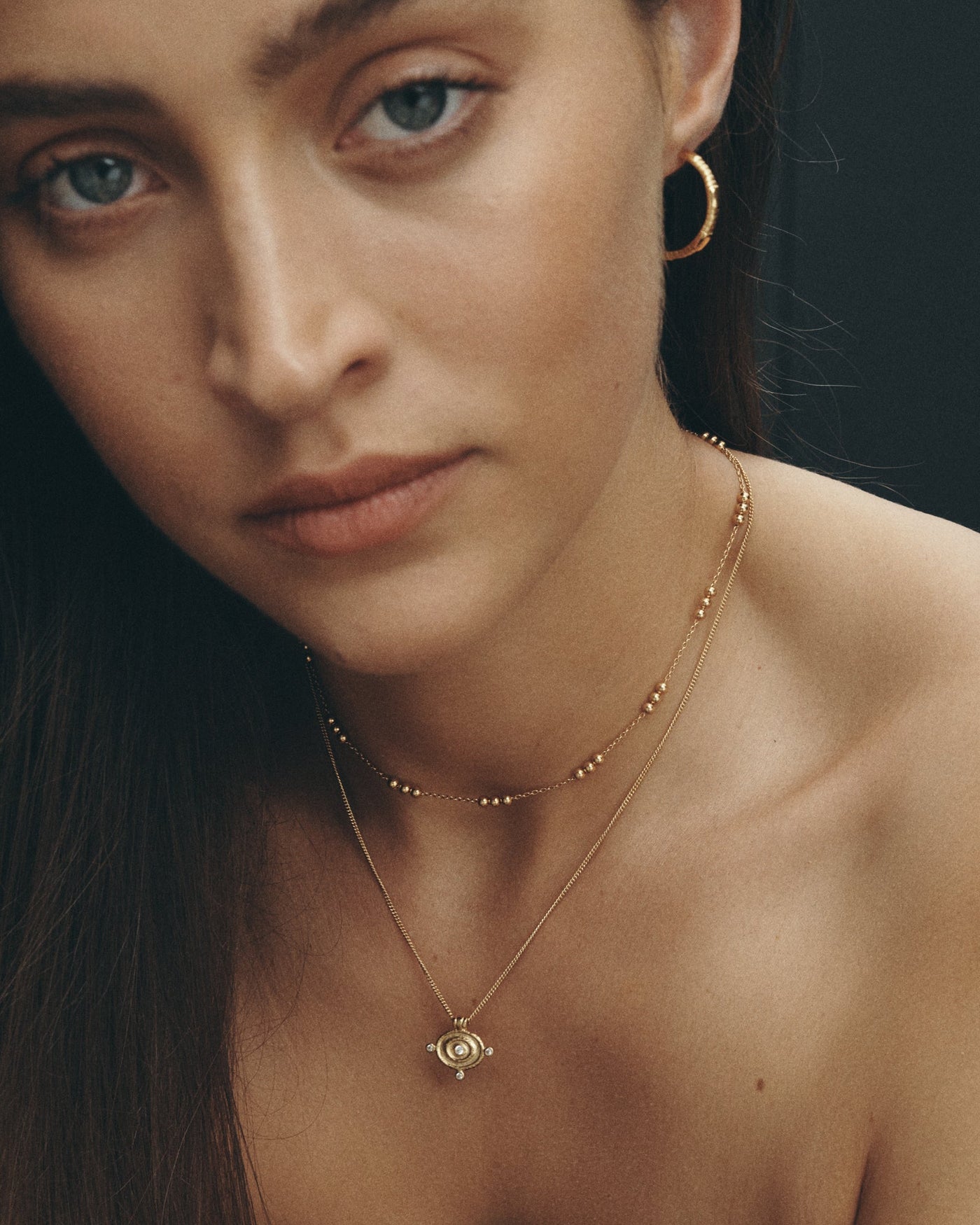 Temple of the Sun Reign Oval Necklace, Gold