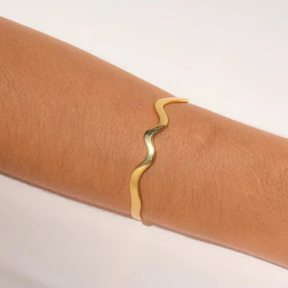 Avant Studio Matisse Cuff, Gold